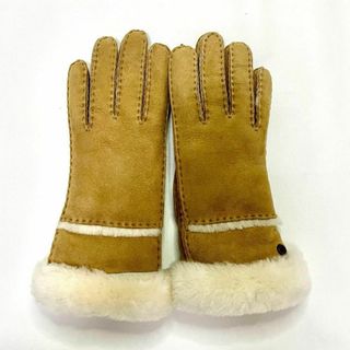 アグ(UGG)の【超美品】UGG  ロゴ入り　レディース手袋　Sサイズ(手袋)