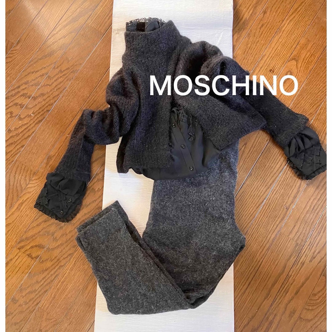 MOSCHINO(モスキーノ)のused  MOSCHINO シャギーウールのハイウエストテーパードパンツ レディースのパンツ(カジュアルパンツ)の商品写真