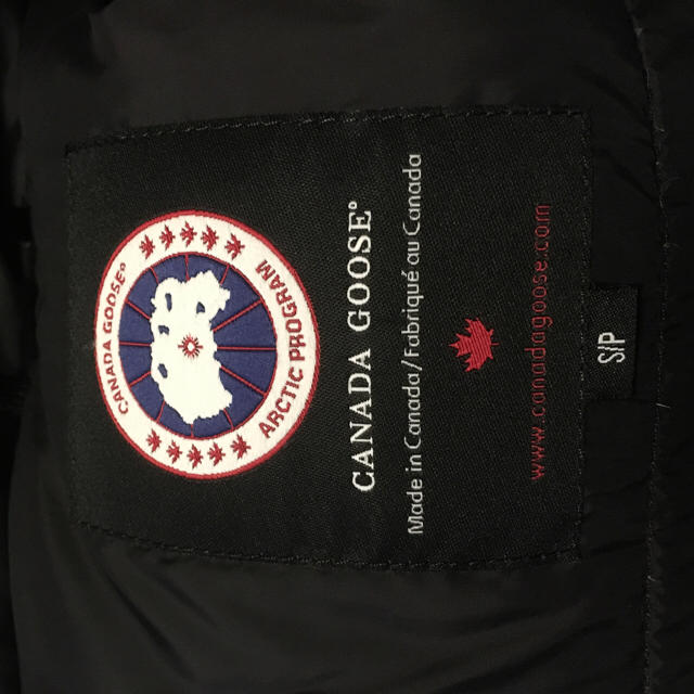 CANADA GOOSE(カナダグース)のカナダグース ダウンベスト メンズのジャケット/アウター(ダウンベスト)の商品写真