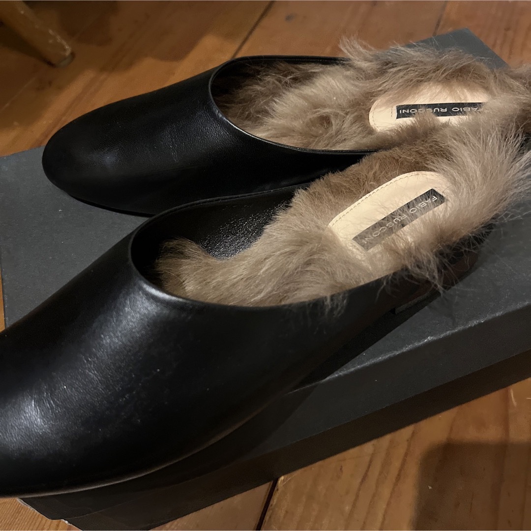 FABIO RUSCONI(ファビオルスコーニ)のFabio Rusconi（ファビオルスコーニ）黒　フラットシューズ本革23.5 レディースの靴/シューズ(バレエシューズ)の商品写真