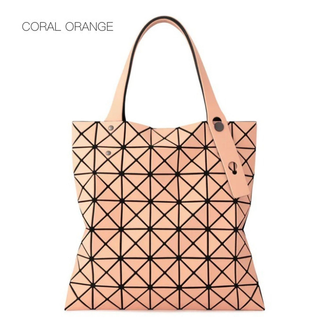 BB31AG547カラーBAO BAO ISSEY MIYAKE PRISM FROST