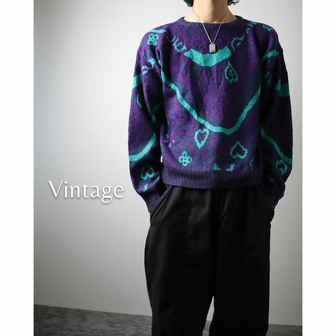 ART VINTAGE(アートヴィンテージ)の【vintage】ハート×フラワー 総柄 花柄 ニット セーター ナス紺 紫 メンズのトップス(ニット/セーター)の商品写真