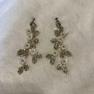 美品　イヤリング　結婚式　花　(イヤリング)