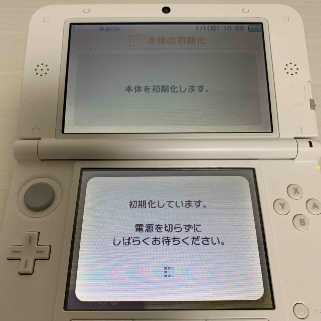 ニンテンドー3DS(ニンテンドー3DS)のニンテンドー3DS LL ミント×ホワイト　初期化済み エンタメ/ホビーのゲームソフト/ゲーム機本体(携帯用ゲーム機本体)の商品写真