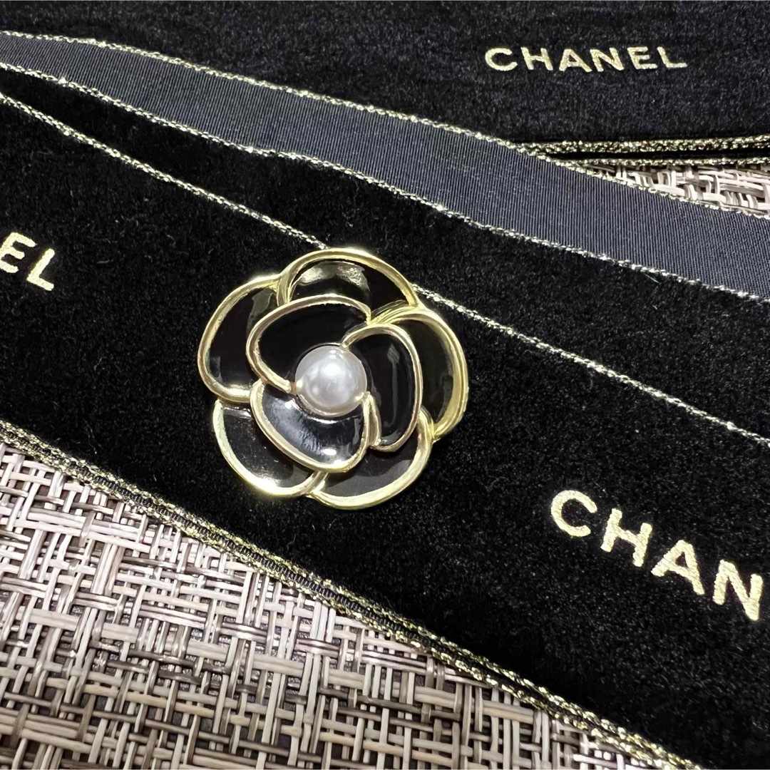 CHANEL シャネル 2023クリスマス ラッピング カメリアチャーム リボン