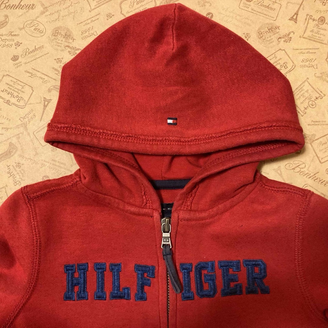 TOMMY HILFIGER(トミーヒルフィガー)のトミーヒルフィガー パーカー 赤 キッズ/ベビー/マタニティのキッズ服男の子用(90cm~)(その他)の商品写真