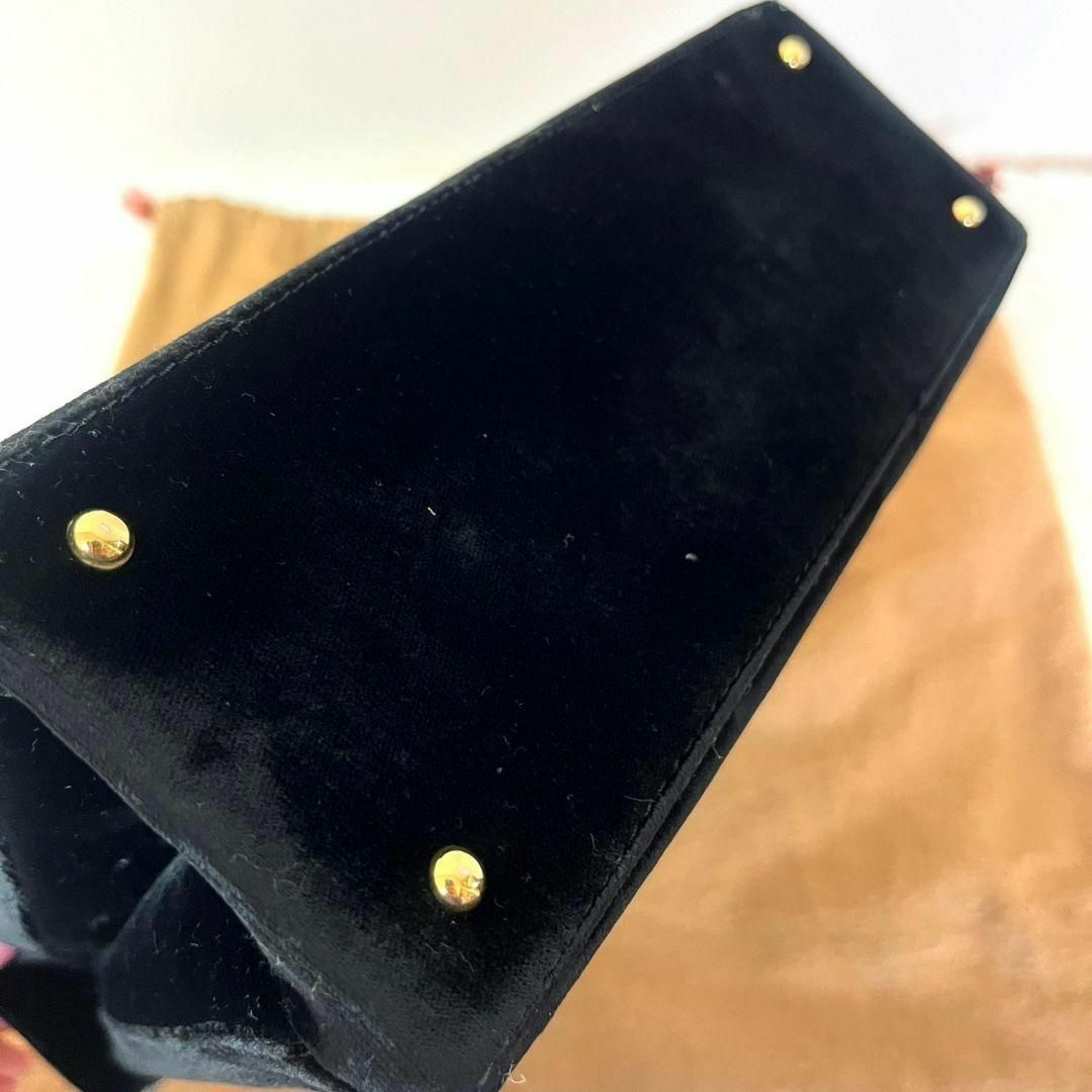 LOEWE ベラスケス ツイスト金具 ベロア パテントレザー ブラック LOEWE ベラスケス ツイスト金具 ベロア パテントレザー ブラック