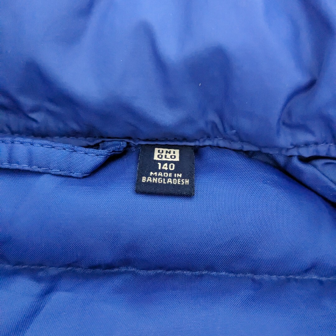 UNIQLO(ユニクロ)のユニクロ　ライトウォームパデッドジャケット　140cm キッズ/ベビー/マタニティのキッズ服男の子用(90cm~)(ジャケット/上着)の商品写真