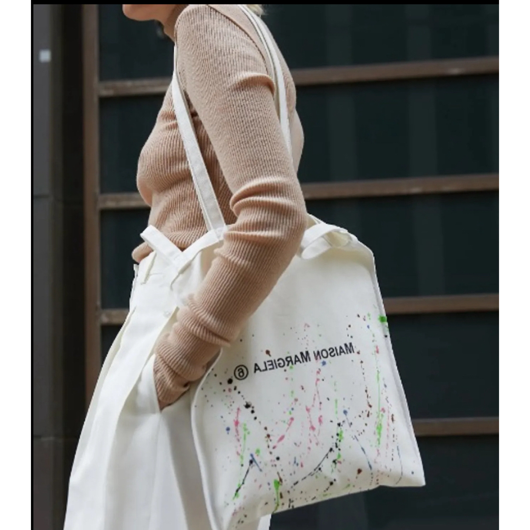 MM6(エムエムシックス)のMM6 Maison Margiela BERLIN BAG SMALL レディースのバッグ(トートバッグ)の商品写真