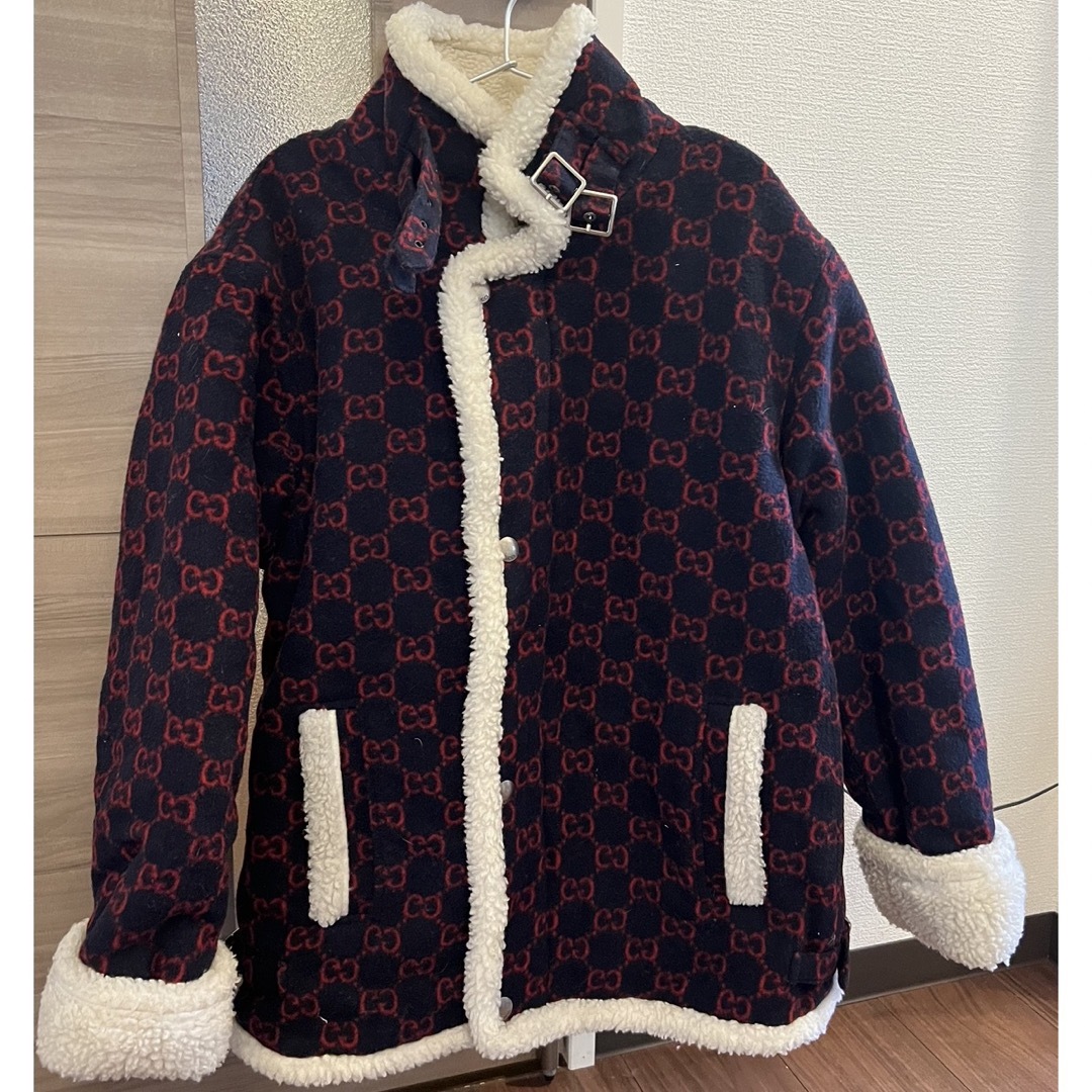 Gucci(グッチ)のGUCCI アウター　今週末限定値引き レディースのジャケット/アウター(ムートンコート)の商品写真