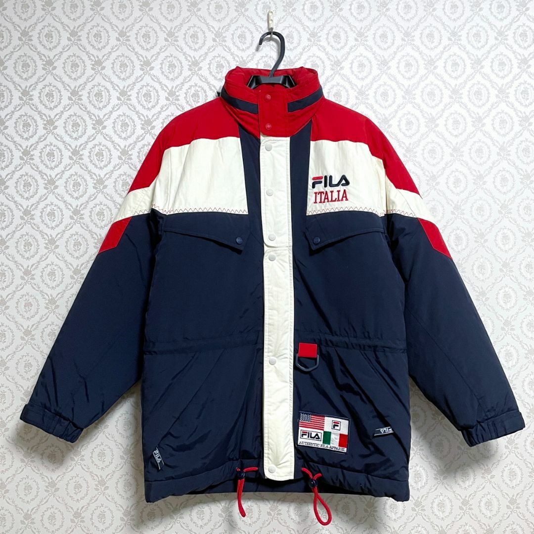 90s ヴィンテージ FILA フィラ ダウンジャケット メンズキレイな状態だと思います素材