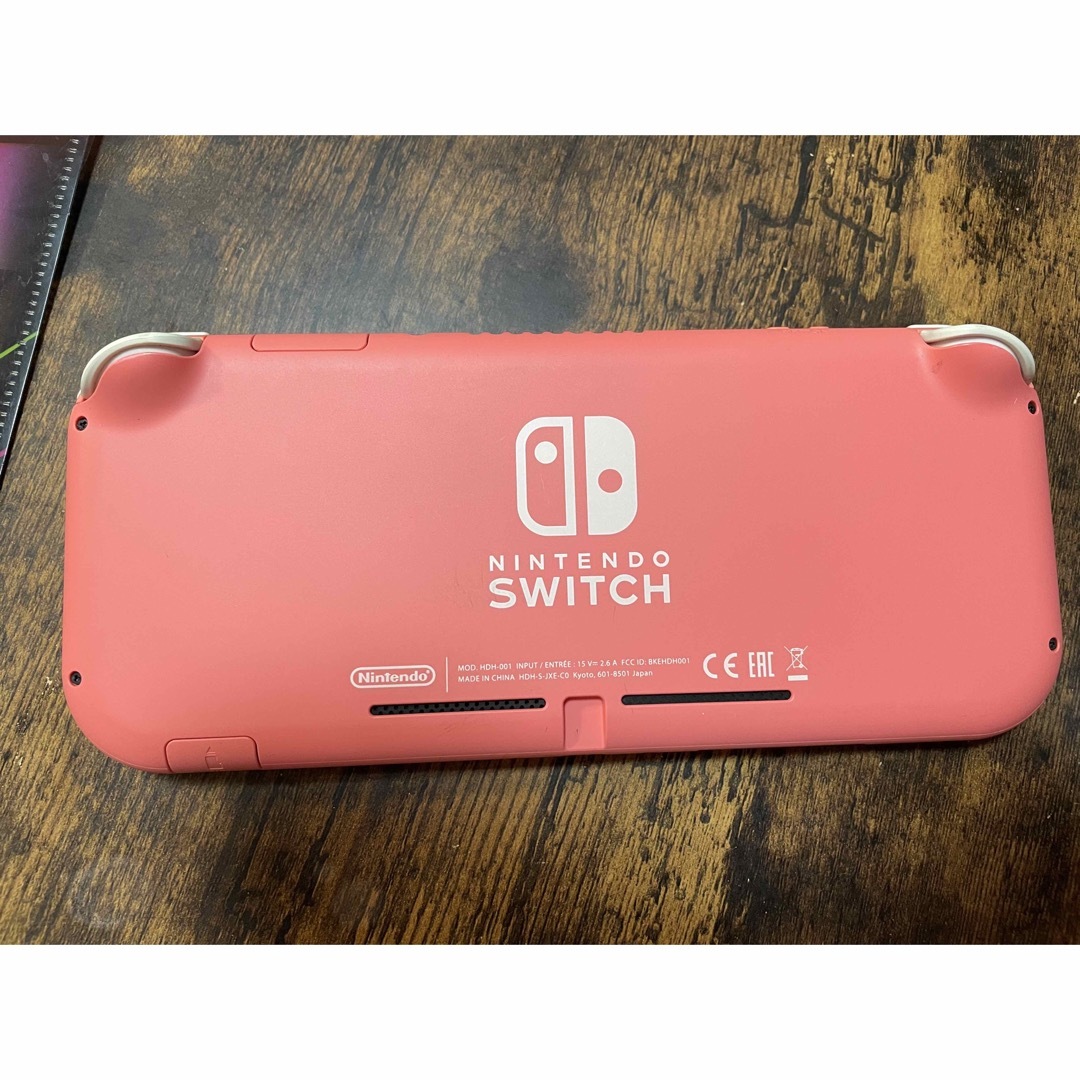 Nintendo Switch(ニンテンドースイッチ)のNintendo Switch ライト　本体のみ エンタメ/ホビーのゲームソフト/ゲーム機本体(携帯用ゲーム機本体)の商品写真