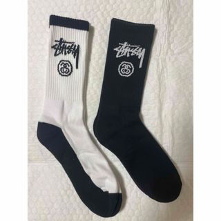 ステューシー(STUSSY)の専用　白✖️2stussy ステューシー　ロゴソックス　2足セット　海外正規品(ソックス)