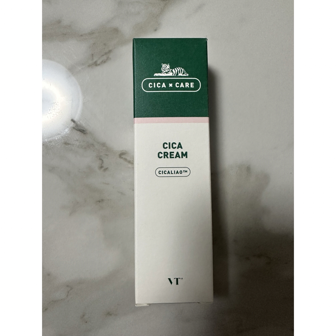 VT(ブイティー)のVT CICA CREAM　シカ クリーム コスメ/美容のスキンケア/基礎化粧品(フェイスクリーム)の商品写真