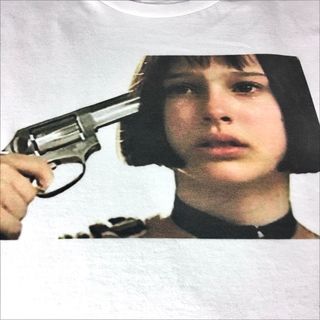 新品 レオン ショートカット少女 マチルダ 拳銃 ピストル 殺し屋 映画Tシャツ