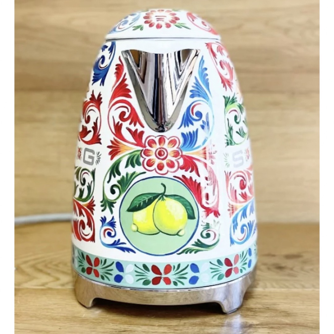 DOLCE&GABBANA - 電気ケトル Dolce and Gabbana x Smeg スメッグ DOLCE&GABBANA - 電気ケトル Dolce and Gabbana x Smeg スメッグ