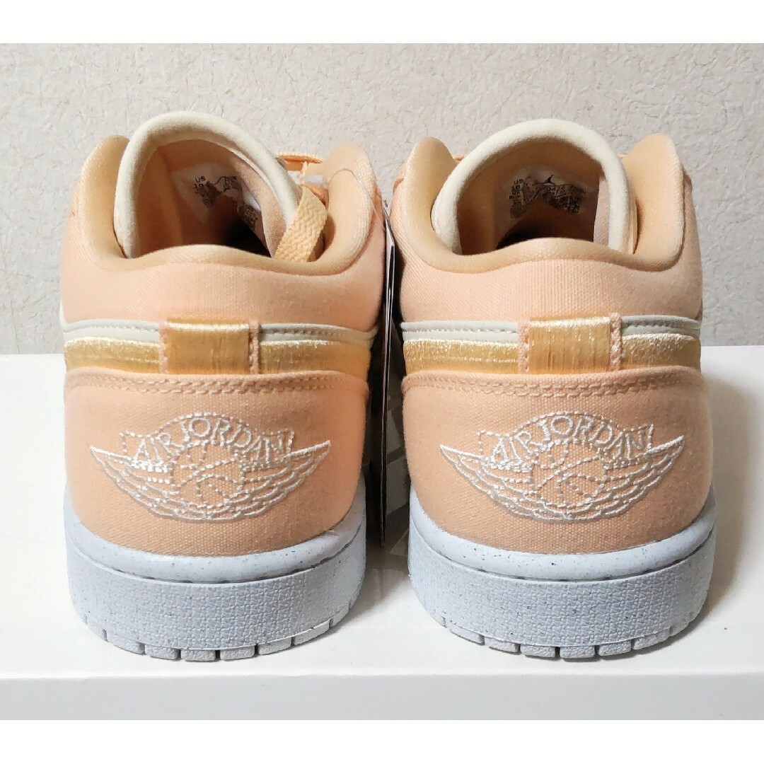 NIKE(ナイキ)の新品❗NIKE WMNS AIR JORDAN 1 LOW SE　エアジョーダン メンズの靴/シューズ(スニーカー)の商品写真