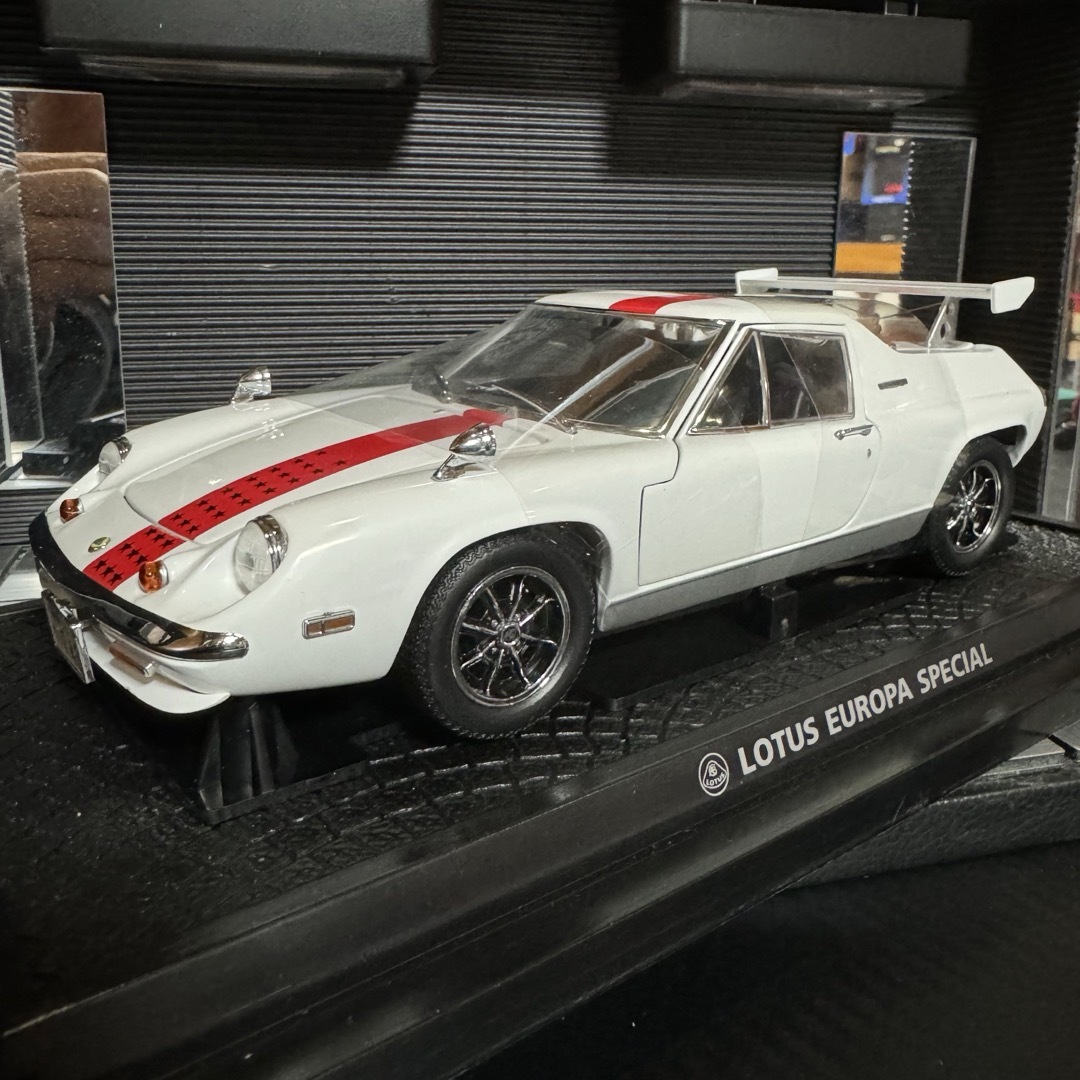 絶版未展示品 京商 1/18 サーキットの狼 ロータス ヨーロッパ