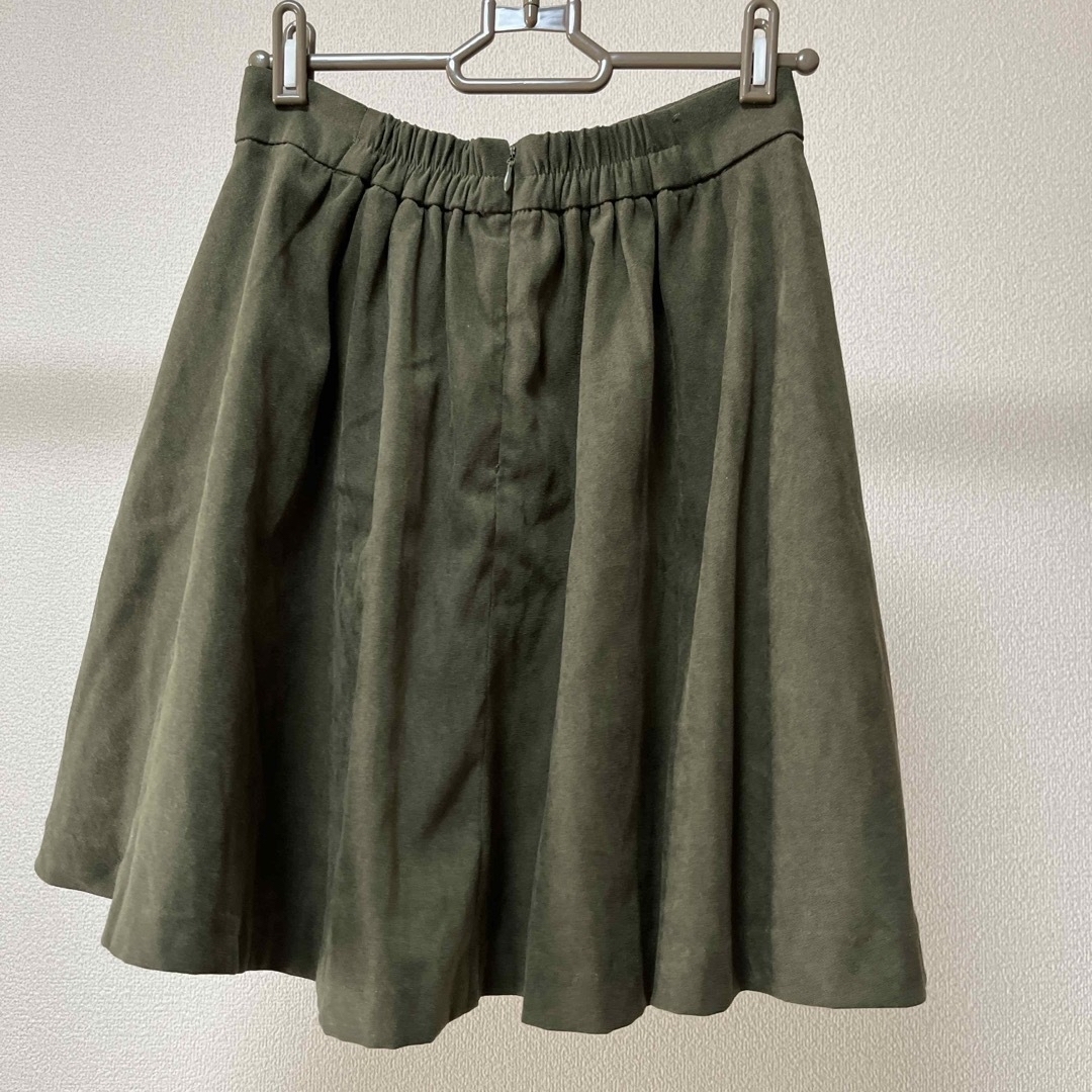 INGNI(イング)のひざ丈スカート　Ｍ　カーキ レディースのスカート(ひざ丈スカート)の商品写真