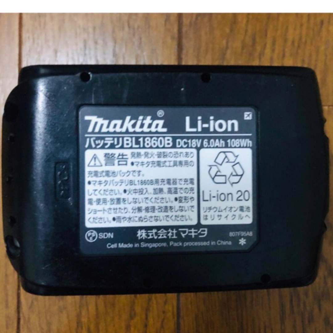 マキタ 18v 6.0Ah リチウムイオンバッテリ BL1860B 純正バッテリ 自動車/バイクのバイク(工具)の商品写真