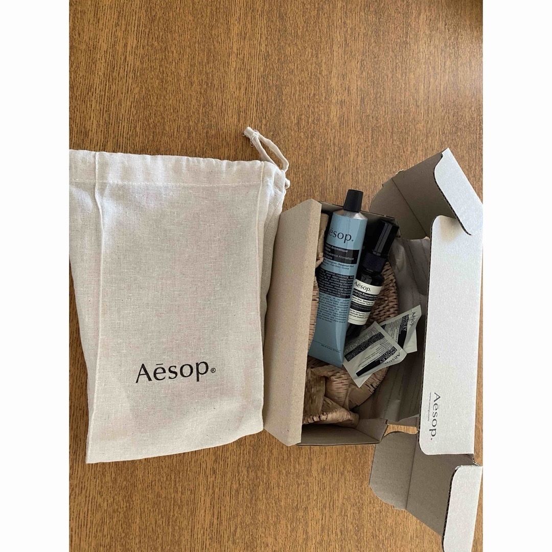 Aesop(イソップ)のイソップ　ハンドクリーム　ハンドミスト　ギフトセット コスメ/美容のボディケア(ハンドクリーム)の商品写真