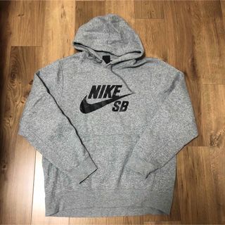 ナイキ(NIKE)のナイキSB パーカー　グレー(パーカー)