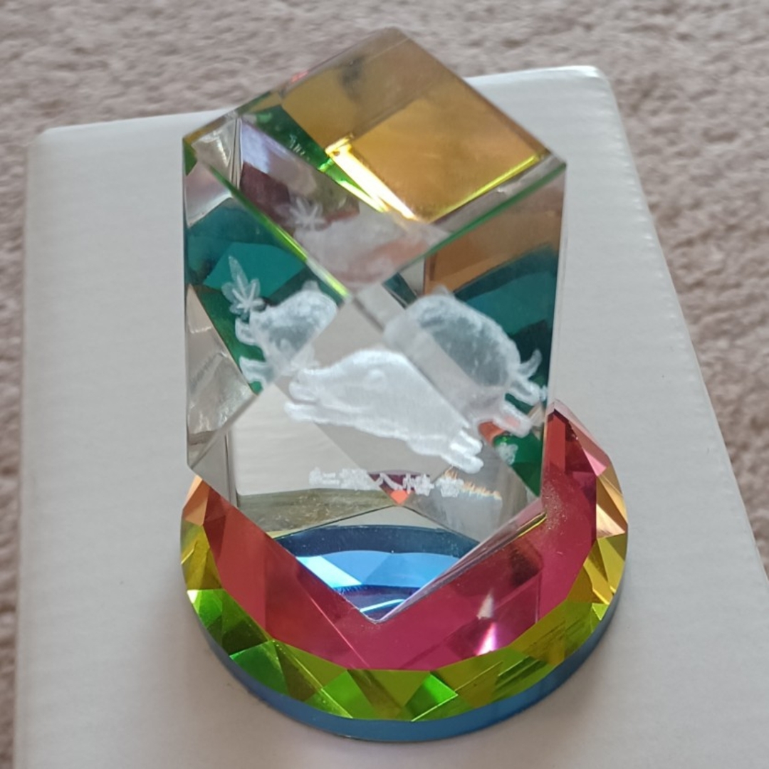 干支　置物　3Dガラス　亥　紅葉　虹色　文鎮 エンタメ/ホビーの美術品/アンティーク(ガラス)の商品写真