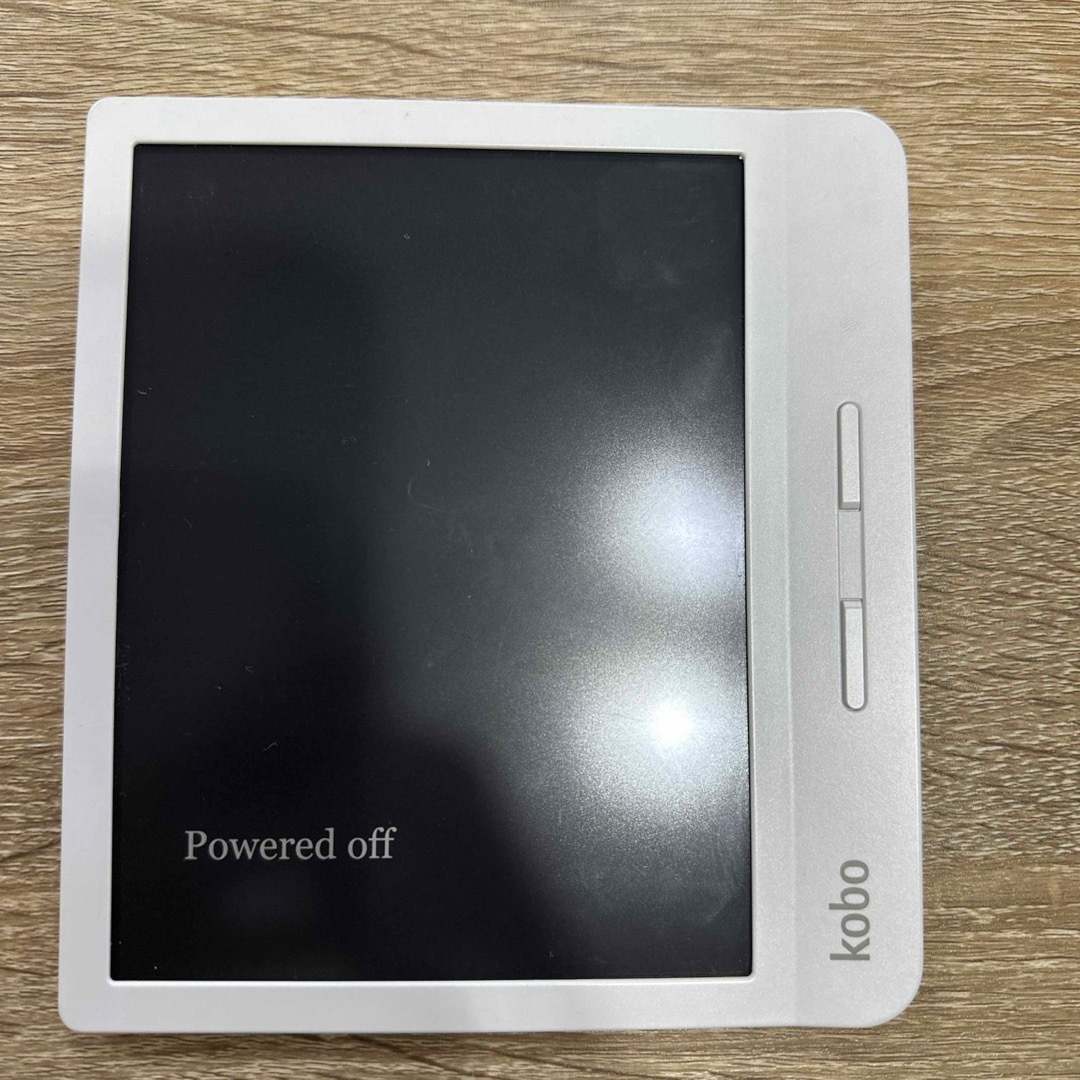 PC/タブレットRakuten Kobo Libra H2O電子書籍リーダー ホワイト ...