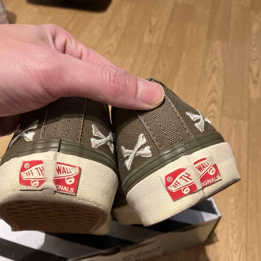 W)taps(ダブルタップス)のVANS AUTHENTIC WTAPS OLIVE CROSSBONES メンズの靴/シューズ(スニーカー)の商品写真