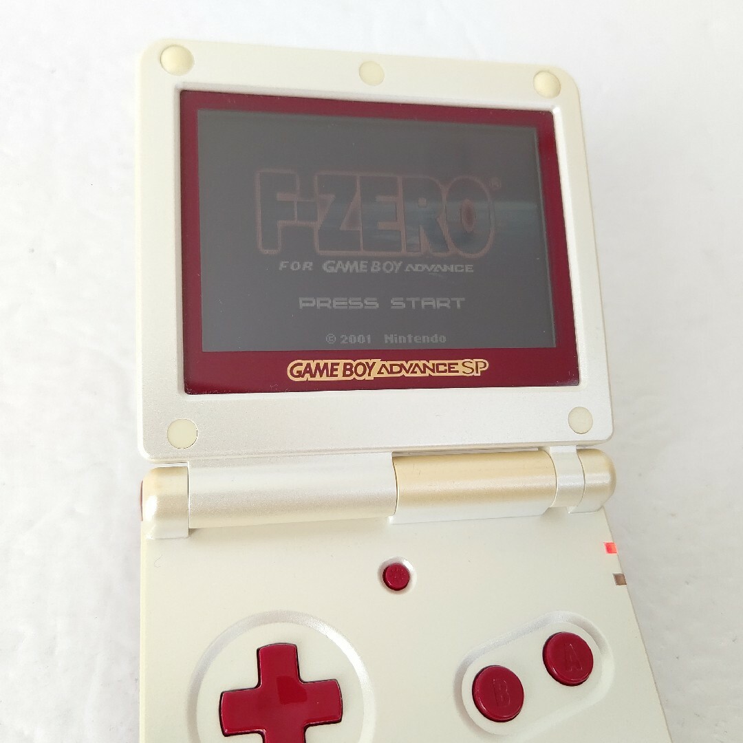 NintendoゲームボーイアドバンスSPファミコンカラー - 携帯用ゲーム本体 NintendoゲームボーイアドバンスSPファミコンカラー - 携帯用ゲーム本体