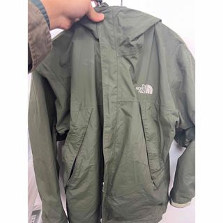 ザノースフェイス(THE NORTH FACE)のTHE NORTH FACE マウンテンパーカー カーキ(マウンテンパーカー)