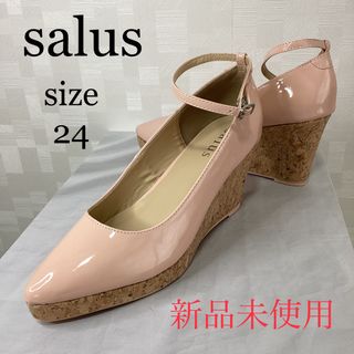 サルース(salus)の新品未使用　サルース　エナメルウエッジ　パンプス(ハイヒール/パンプス)