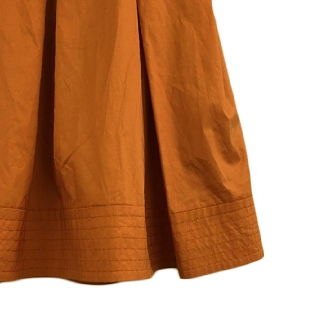 ROPE’(ロペ)のロペ スカート フレア 膝丈 無地 タック ウエストゴム 38 オレンジ レディースのスカート(ひざ丈スカート)の商品写真