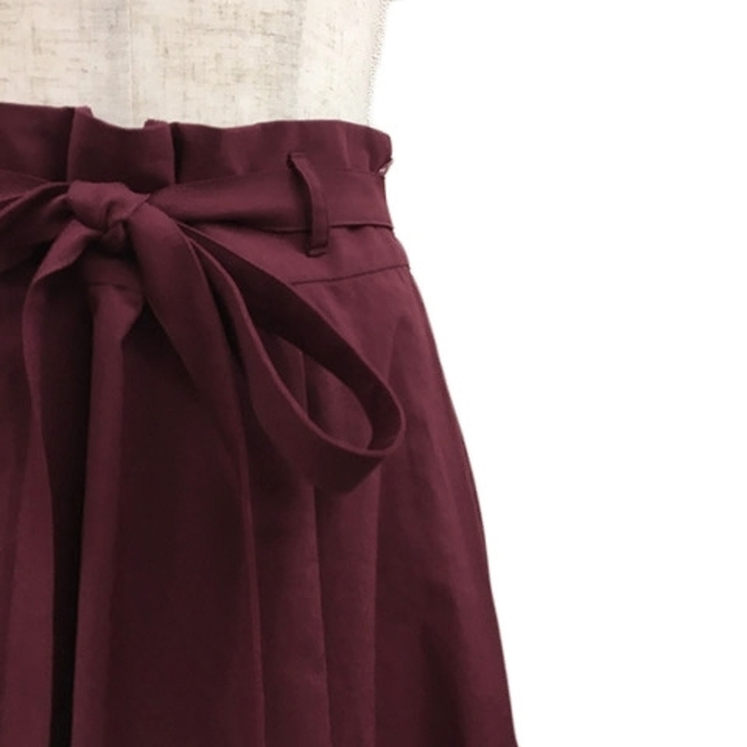 UNTITLED(アンタイトル)のアンタイトル スカート フレア ロング タック リボンベルト 3 赤 ボルドー レディースのスカート(ロングスカート)の商品写真