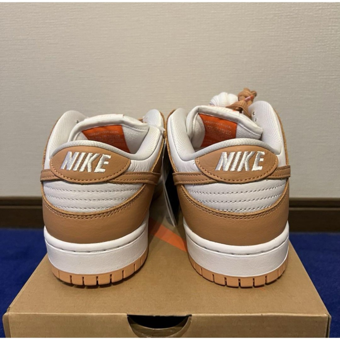 NIKE(ナイキ)のNikeSB Dunk Low Pro LightCognacライトコニャック メンズの靴/シューズ(スニーカー)の商品写真