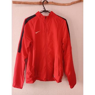 ナイキ(NIKE)のNIKE　ウインドブレーカー(ウェア)