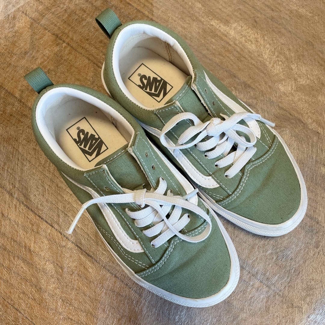 バンズ VANS スニーカー 緑 グリーン オールドスクール 22cm | フリマアプリ ラクマ