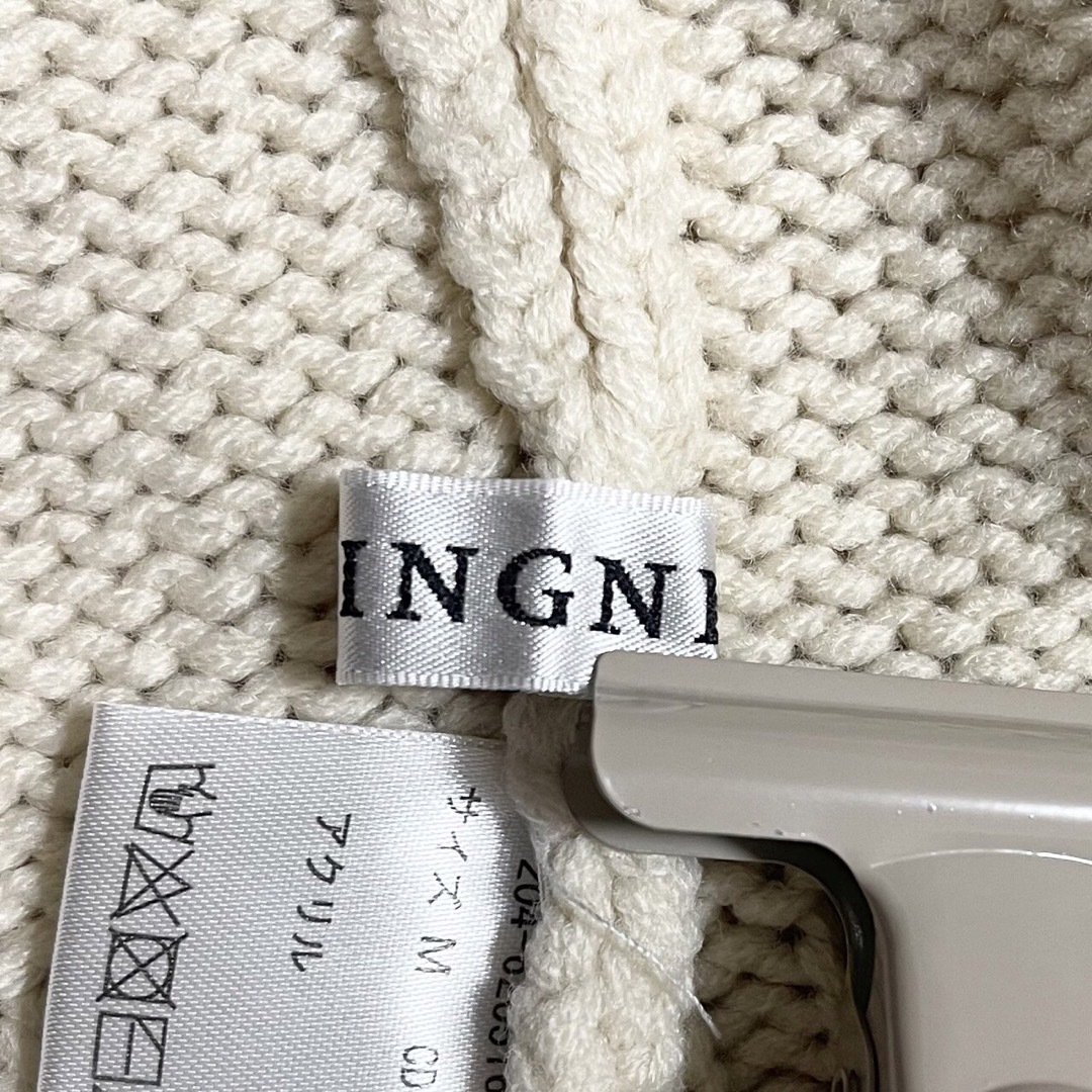 INGNI(イング)の【INGNI】ダメージデザインオーバーニット　セーター レディースのトップス(ニット/セーター)の商品写真