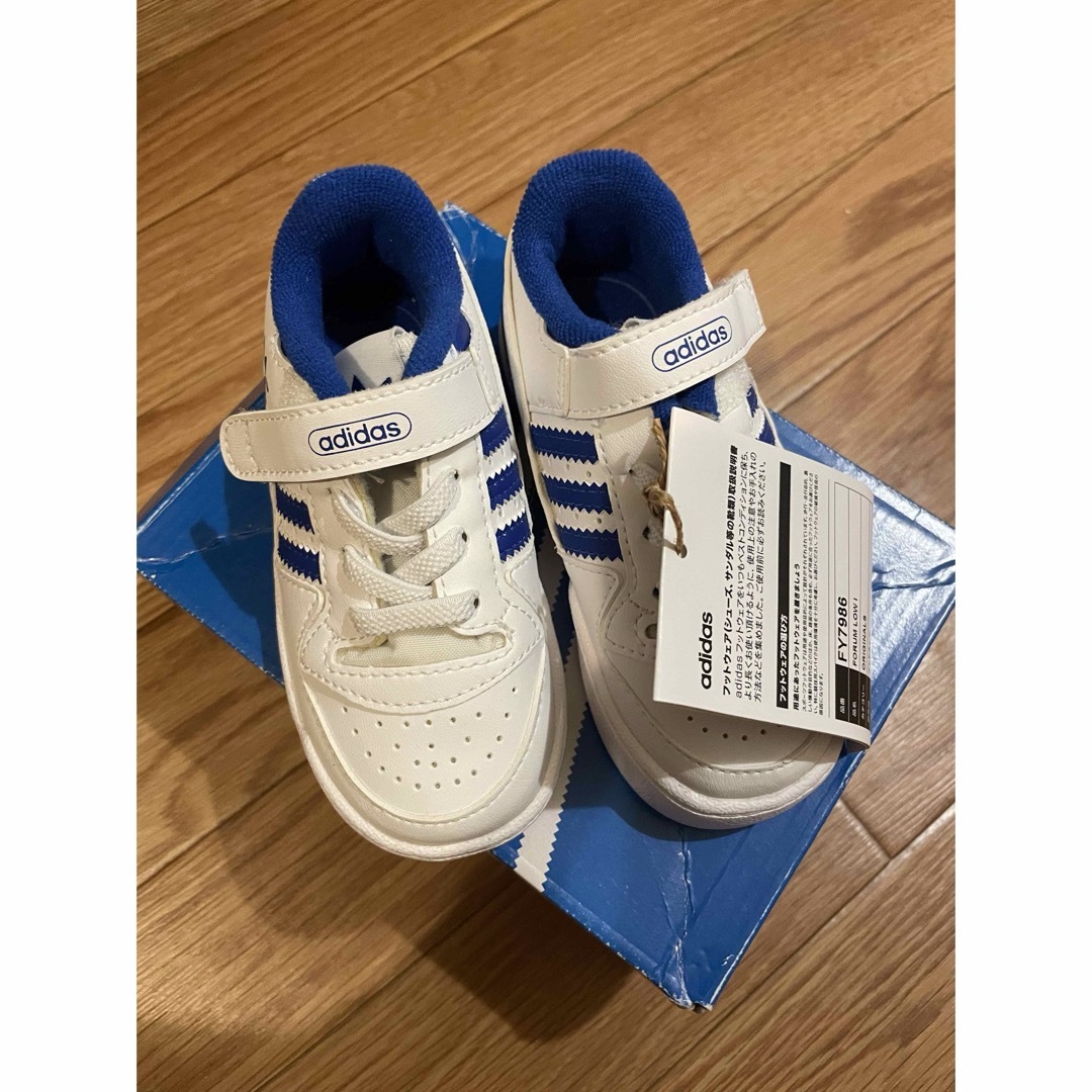 adidas(アディダス)の新品adidas 13cm スニーカー キッズ/ベビー/マタニティのベビー靴/シューズ(~14cm)(スニーカー)の商品写真