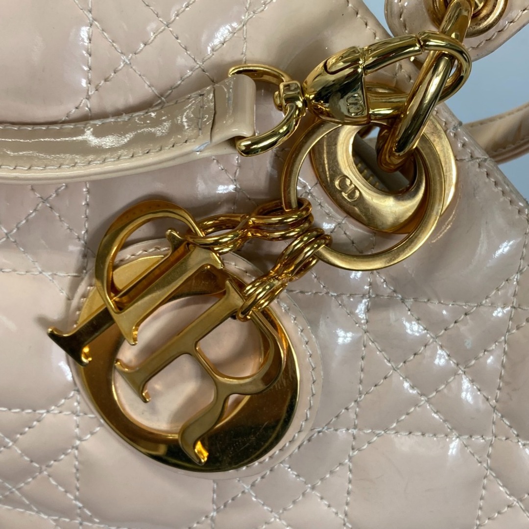 Dior(ディオール)のディオール Dior カナージュ レディディオール LADYDIOR カバン 2WAY ショルダーバッグ 肩掛け ハンドバッグ パテントレザー ベージュ系 レディースのバッグ(ハンドバッグ)の商品写真