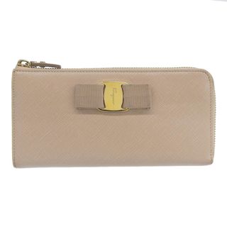 FERRAGAMO(ベージュ系)のフリマアイテム一覧 FERRAGAMO(ベージュ系)のフリマアイテム一覧
