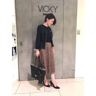 ビッキー(VICKY)のVICKY レオパードチュールプリーツスカート(ロングスカート)