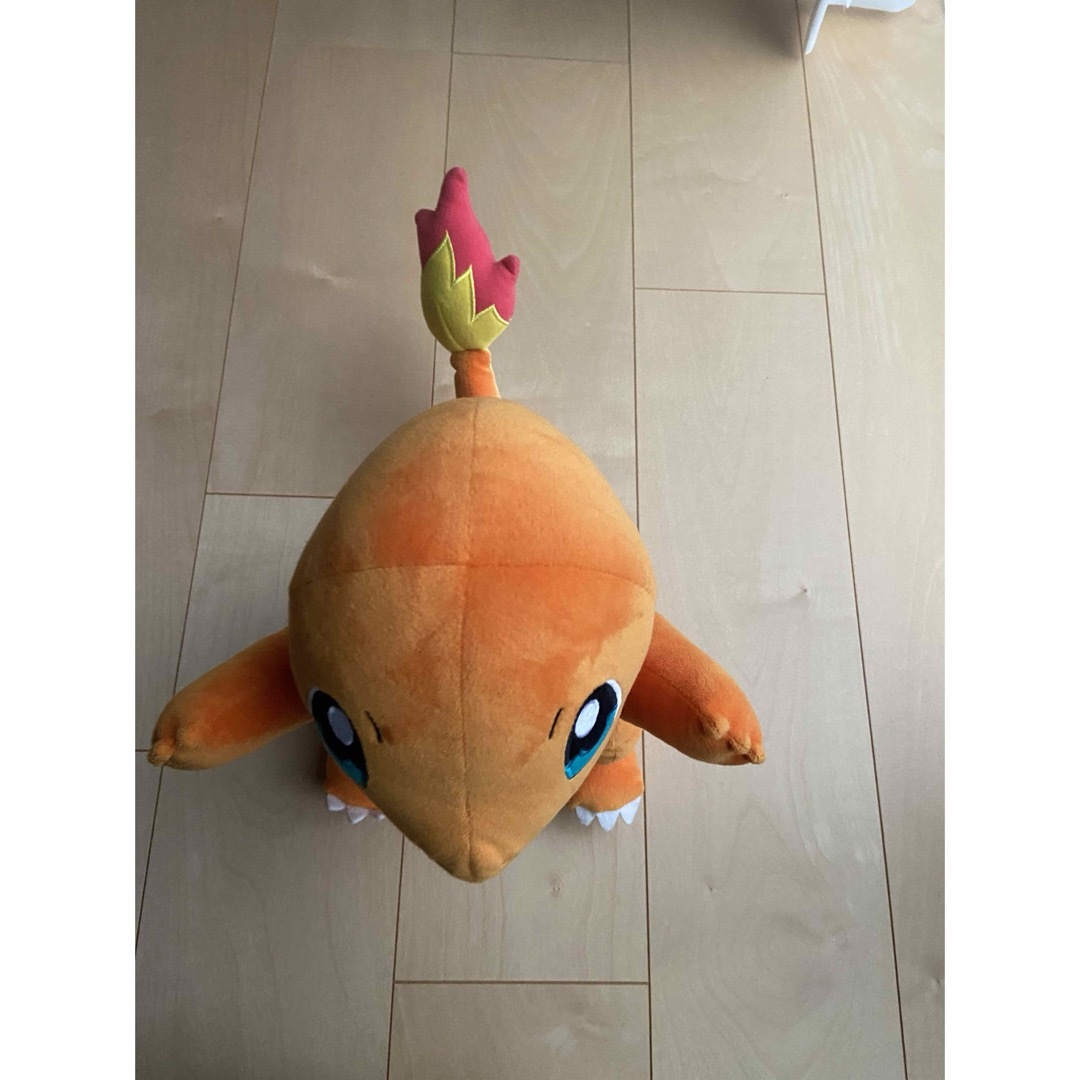 ヒトカゲ　ポケモンぬいぐるみ エンタメ/ホビーのおもちゃ/ぬいぐるみ(ぬいぐるみ)の商品写真