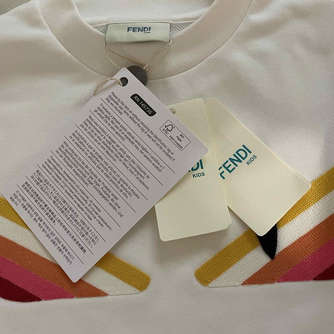 FENDI - FENDI キッズワンピース 新品タグ付き 定価99000円の FENDI - FENDI キッズワンピース 新品タグ付き 定価99000円の