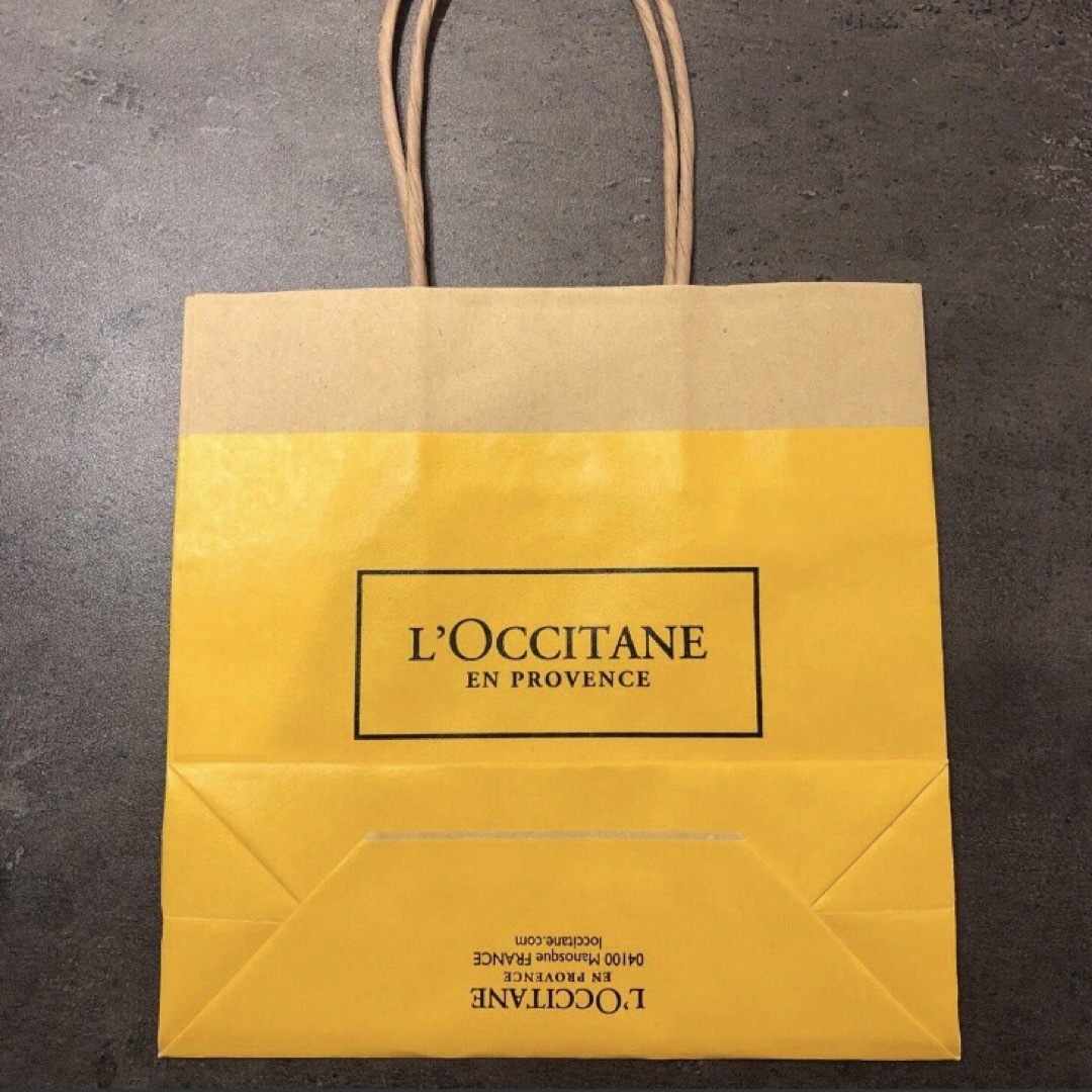 L'OCCITANE(ロクシタン)のロクシタン最新商品！ルミナスパウダー シア ハンドトリオ【数量限定】3本セット！ コスメ/美容のボディケア(ハンドクリーム)の商品写真