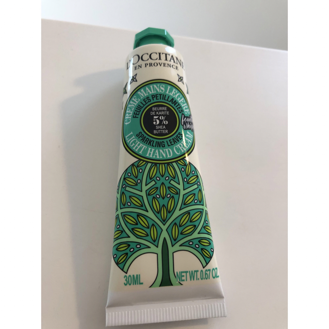 L'OCCITANE(ロクシタン)のロクシタン最新商品！ルミナスパウダー シア ハンドトリオ【数量限定】3本セット！ コスメ/美容のボディケア(ハンドクリーム)の商品写真