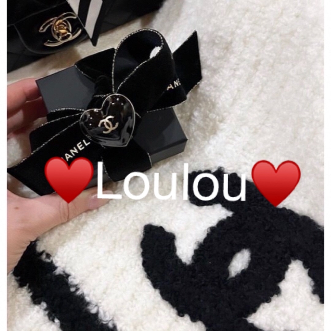 CHANEL♥️アレンジ可能♥️ホリデー🎄ハートチャーム🖤おリボン💖非売品