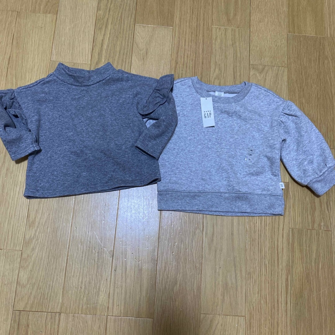 babyGAP(ベビーギャップ)のベビーギャップ　トップス2枚 キッズ/ベビー/マタニティのキッズ服女の子用(90cm~)(Tシャツ/カットソー)の商品写真