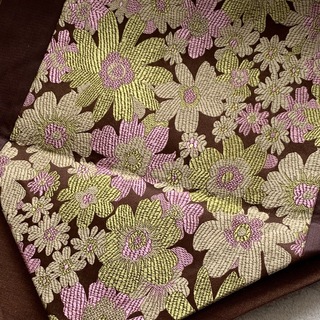 テーブルセンター茶系ピンクとグリーンの花柄🌸(ローテーブル)