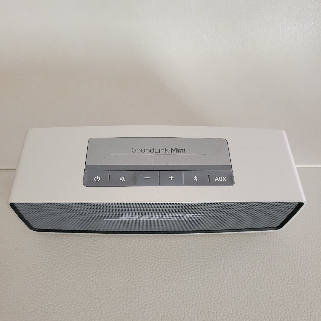 BOSE(ボーズ)の【ジャンク品ミニスピーカー】BOSE SOUNDLINK MINI スマホ/家電/カメラのオーディオ機器(スピーカー)の商品写真